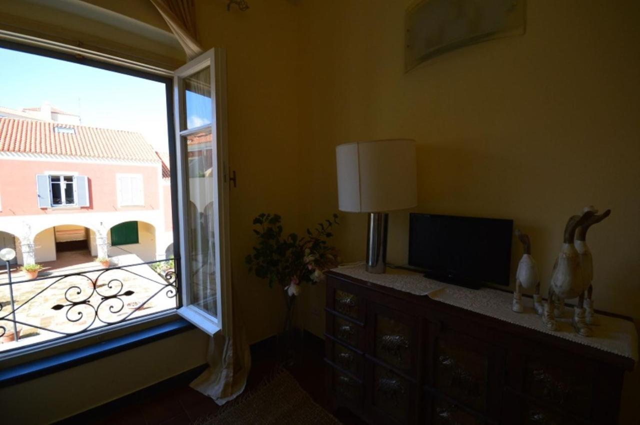 13 Centro - Meravigliosa Casa Sulla Piazzetta Di Porto Faro Palau Oda fotoğraf